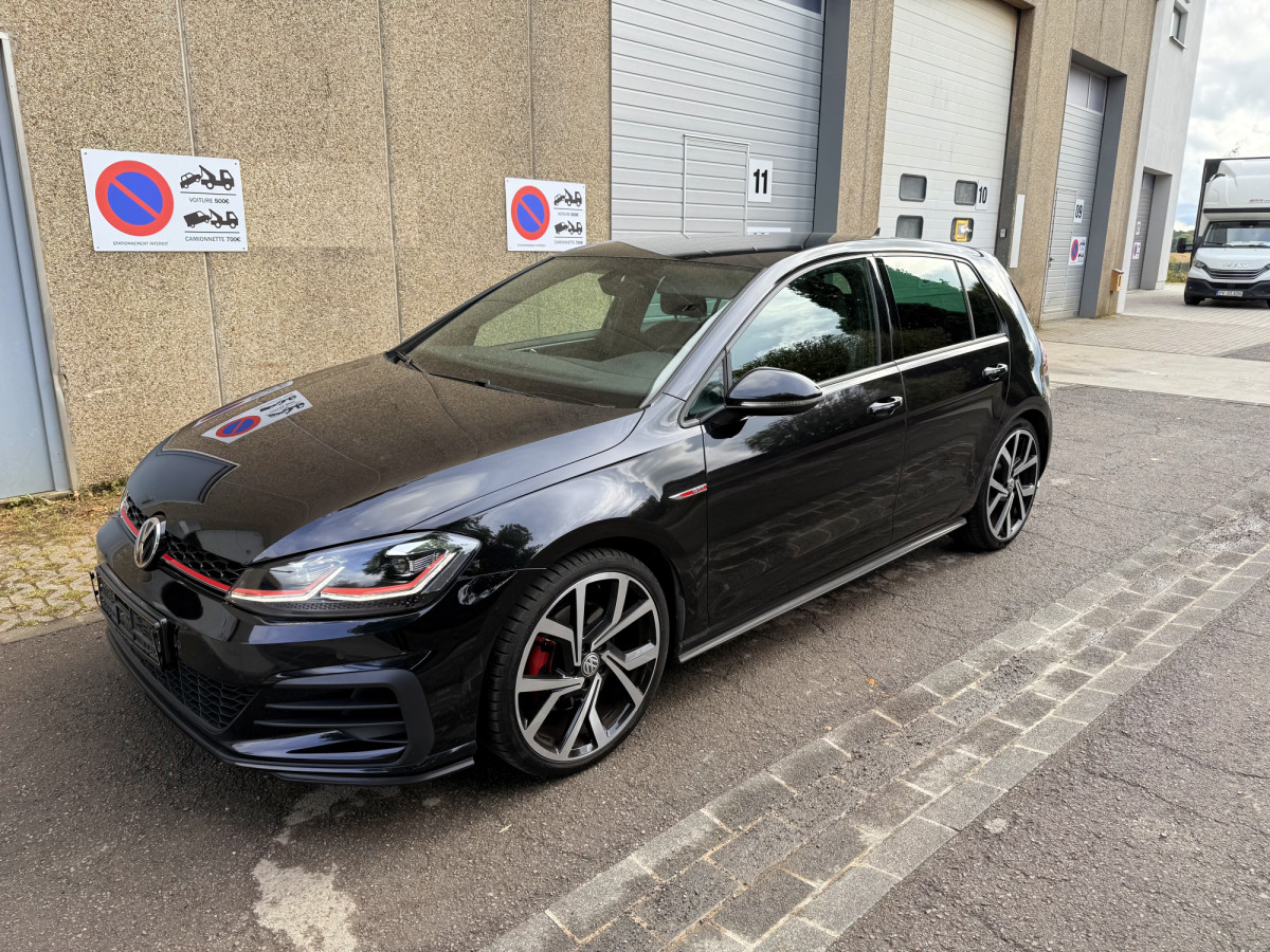 Volkswagen Golf GTI 2.0 Tsi 230 BMT