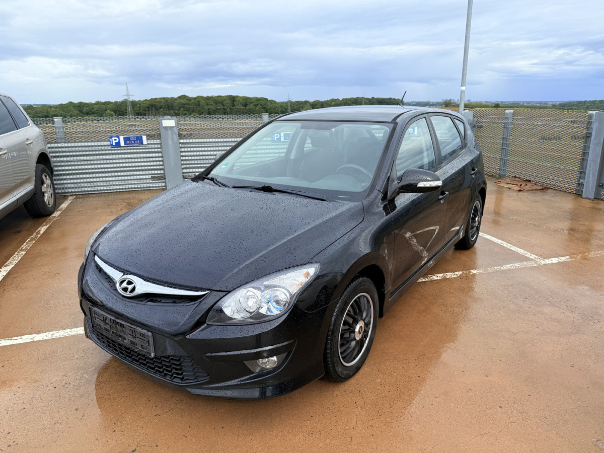 Hyundai i30 1.4 16v 110ch