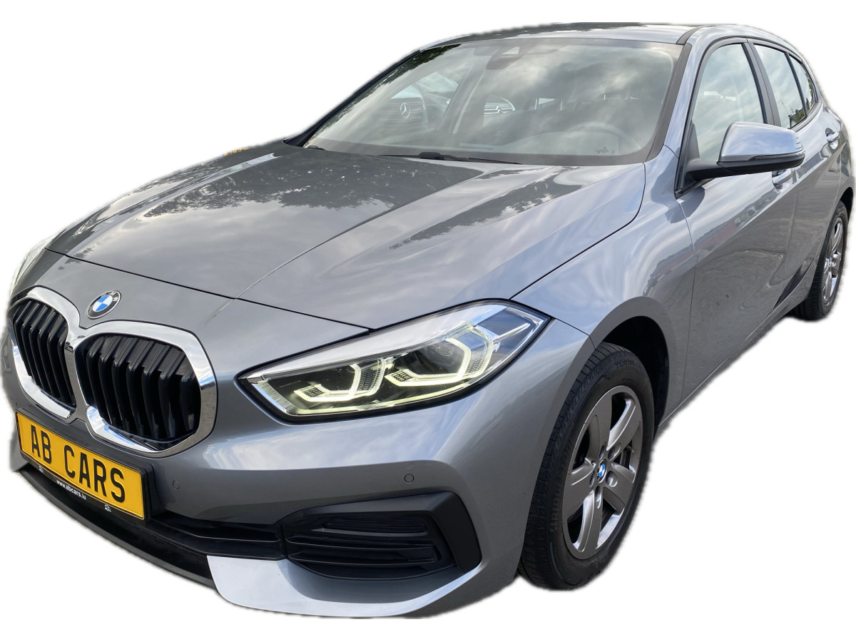 BMW 118 118i A 136cv 2xPDC Apple Carplay LED