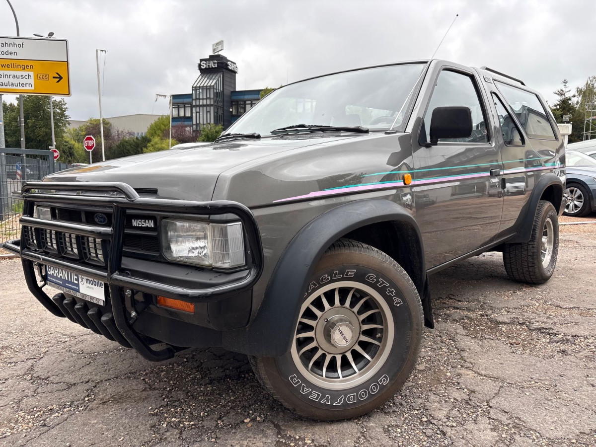 Nissan Terrano Terrano 2.4 Prestige/ H KENNZEICHEN /