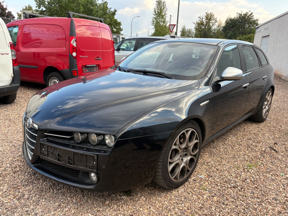 Alfa Romeo 159 159  Sportwagon 3.2 JTS V6 24V Q4 Distinctive