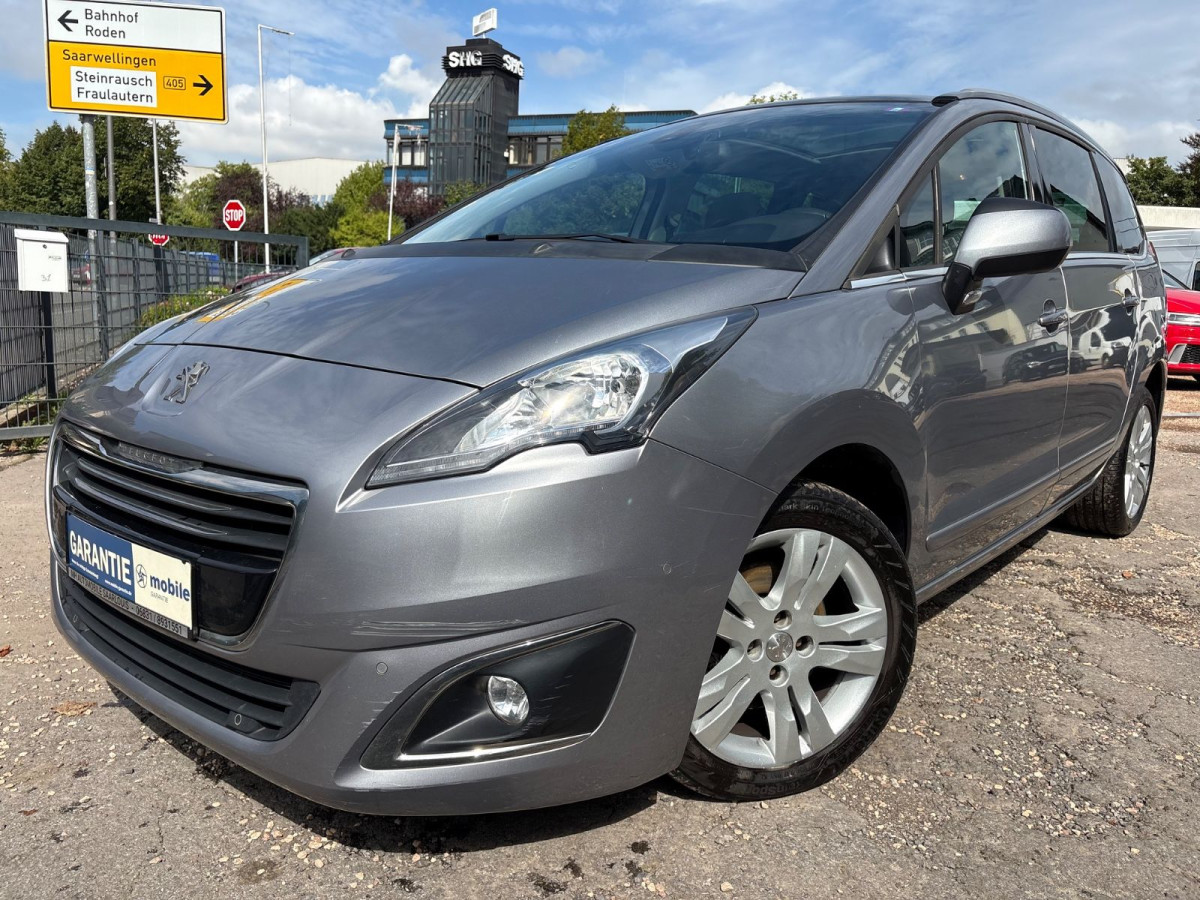 Peugeot 5008 5008 Allure/Automatik/Pano/7xSitze/Navi/
