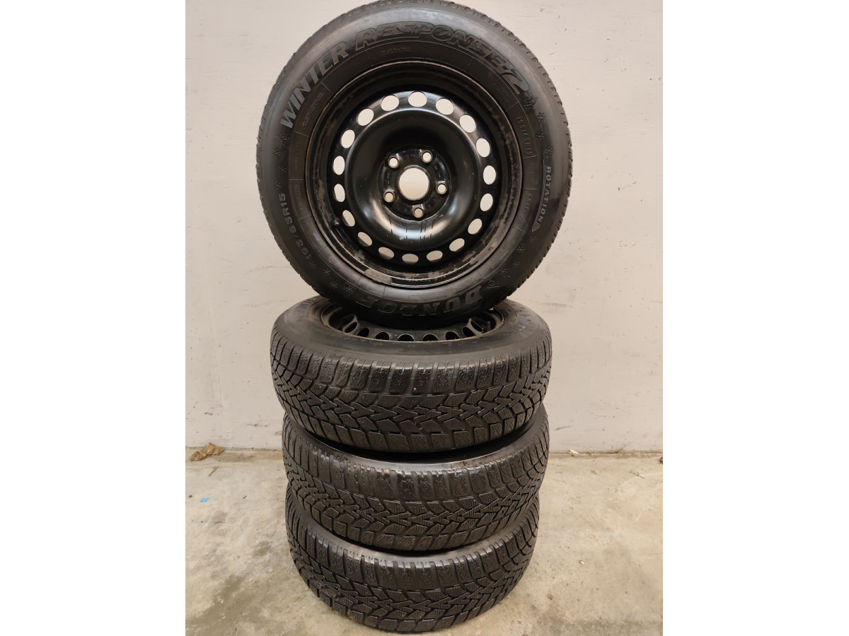 Jantes acier + Pneus hiver 15