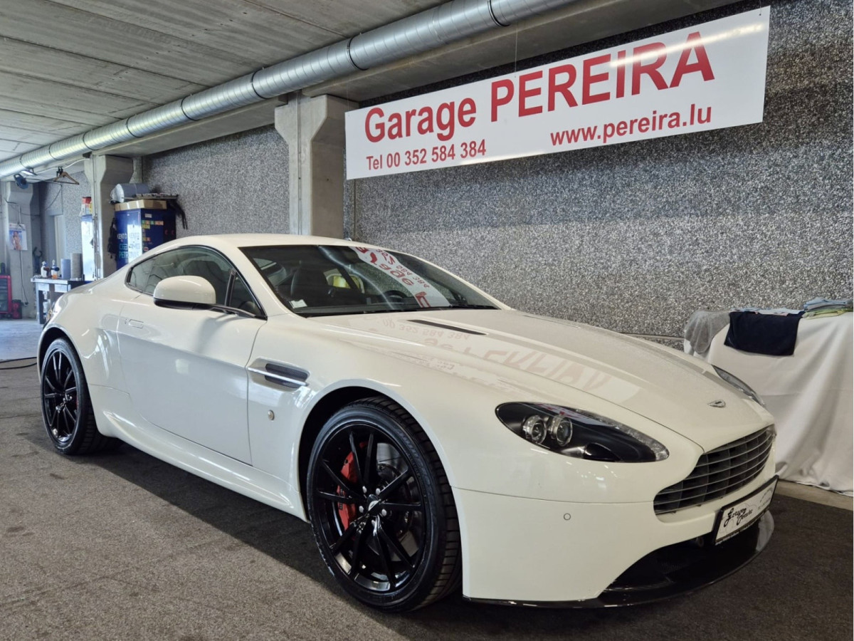 Aston Martin V8 Vantage EUROPA CARBON CUIR NAVI