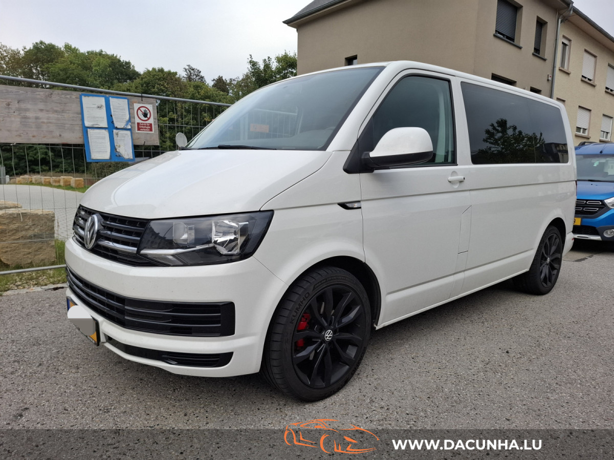 Volkswagen T6 Transporter 2.0 TDI 9 PLACES, 1 HAND, CLIMA,NAVI,PDC,CAMERA