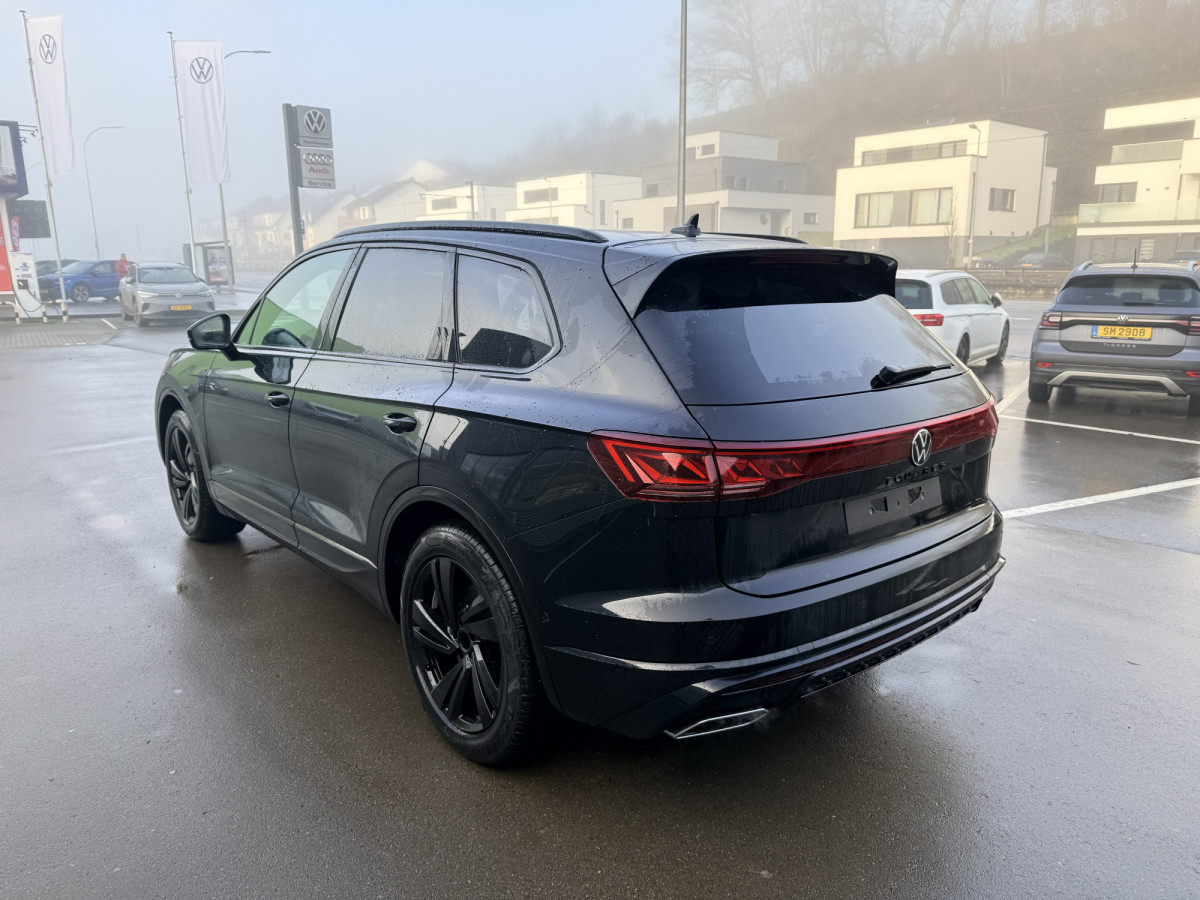 Touareg R-Line FINAL EDITION 3.0 V6 TDI 4MOTION 286cv Boîte automatique 8 vitesses