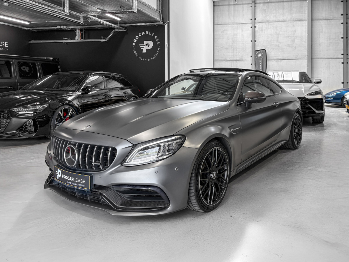 Mercedes-Benz C 63 AMG PANO//CARBON/360°/Francais (Malus Payé)