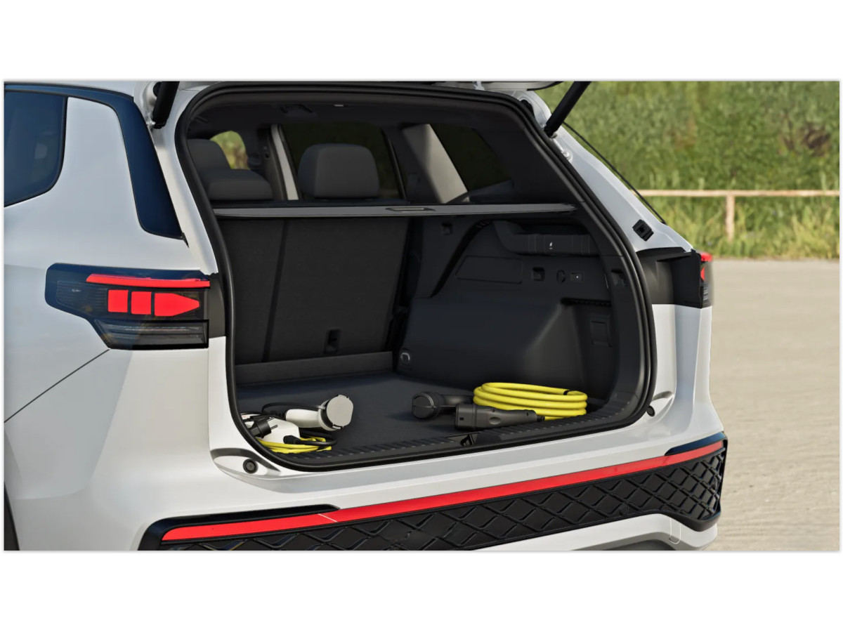 Tayron R-Line 1.5 TSI eHybrid 130 kW / 177 CV Boîte à double embrayage 6 vitesses