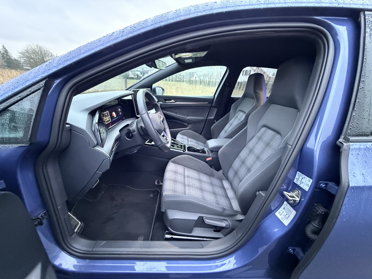 Golf GTE 1.5 eHybrid 130 kW / 177 CV Boîte à double embrayage 6 vitesses