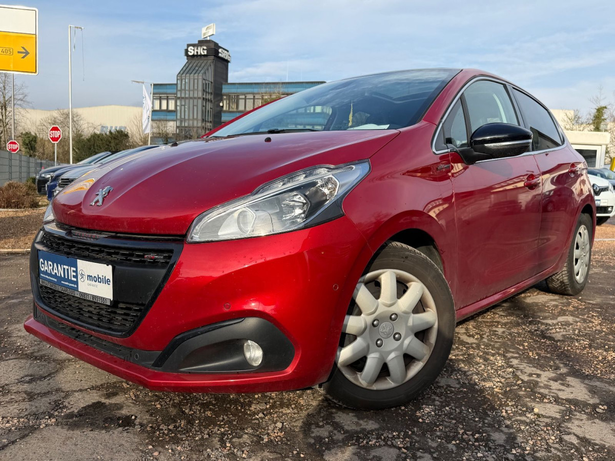 Peugeot 208 GT LINE / PANORAMADACH /