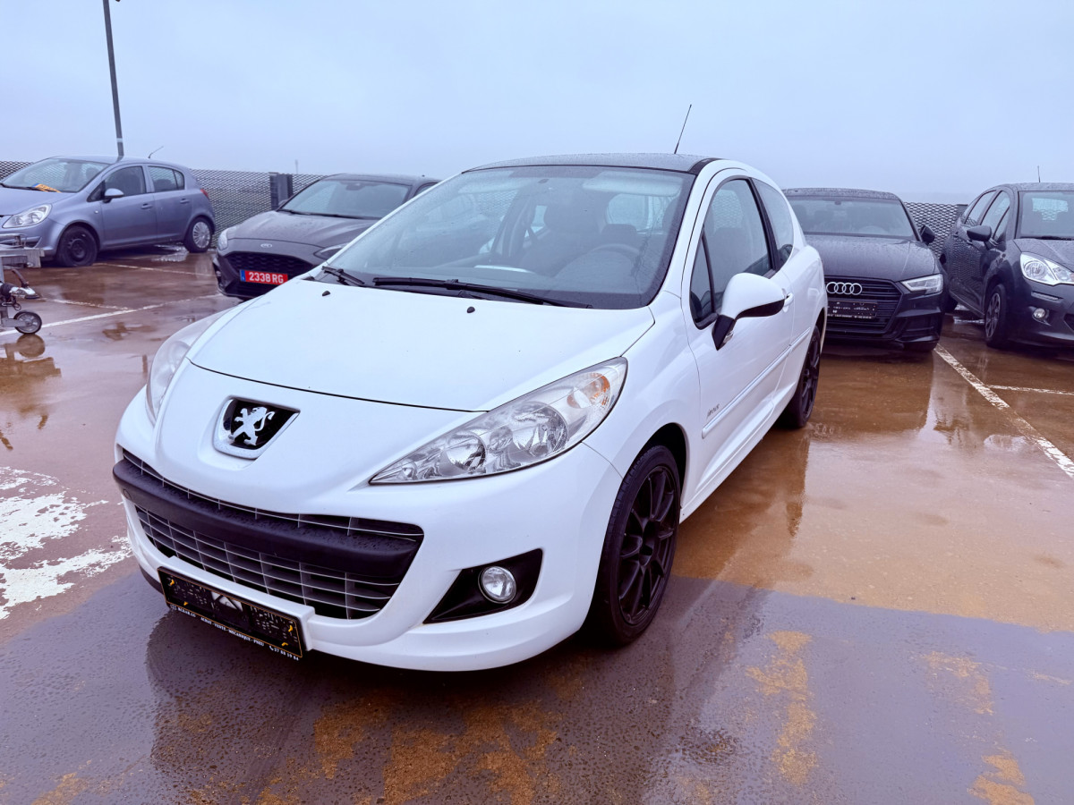 Peugeot 207 1.4 95ch Forever