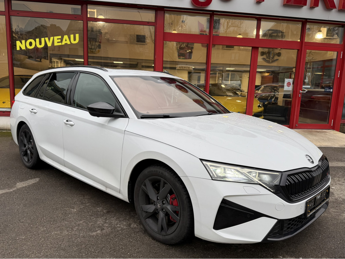 Skoda Octavia COMBI 2.0 TSI 265 RS DSG CANTON PANO CUIR NAVI