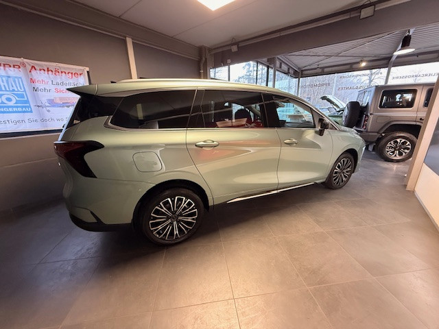 Forthing U-Tour 1.5 TURBO PHEV 4