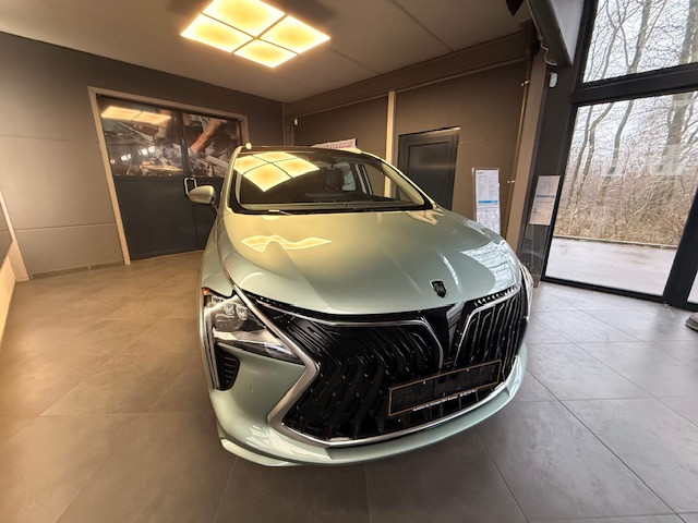 Forthing U-Tour 1.5 TURBO PHEV 2
