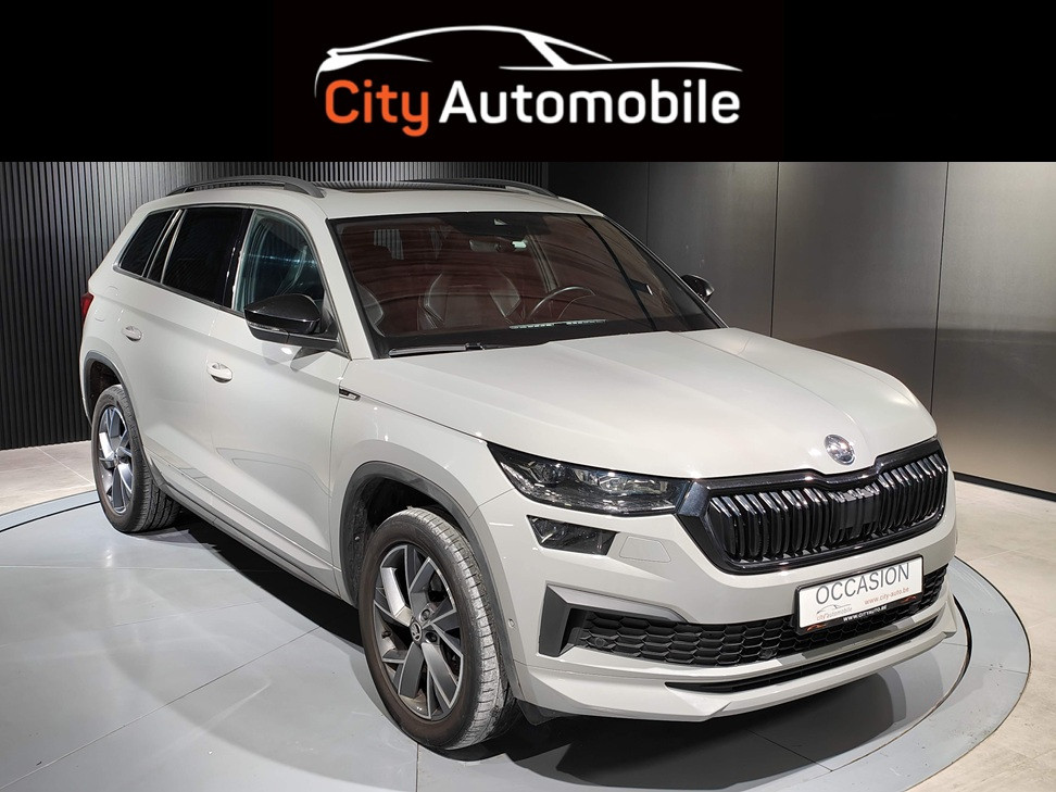 Skoda Kodiaq 2.0 TDI SPORTLINE 7PLACES CARPLAY CAMERA TOIT PANO SIEGES VOLANT CHAUFFANTS
