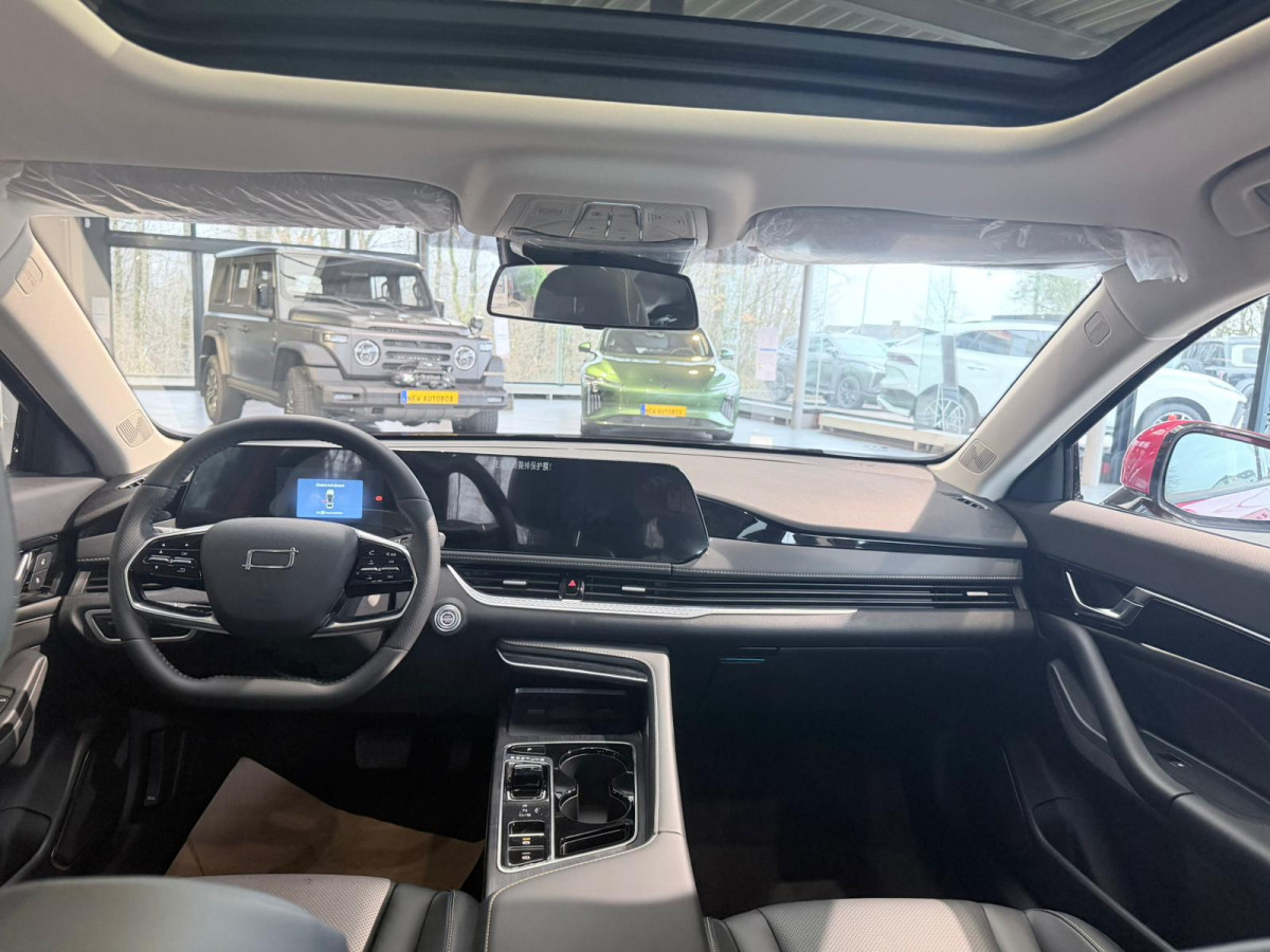 Bestune B70 2.0 TURBO 218 HP 4