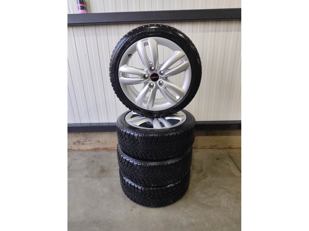 Jantes alu + Pneus hiver 17