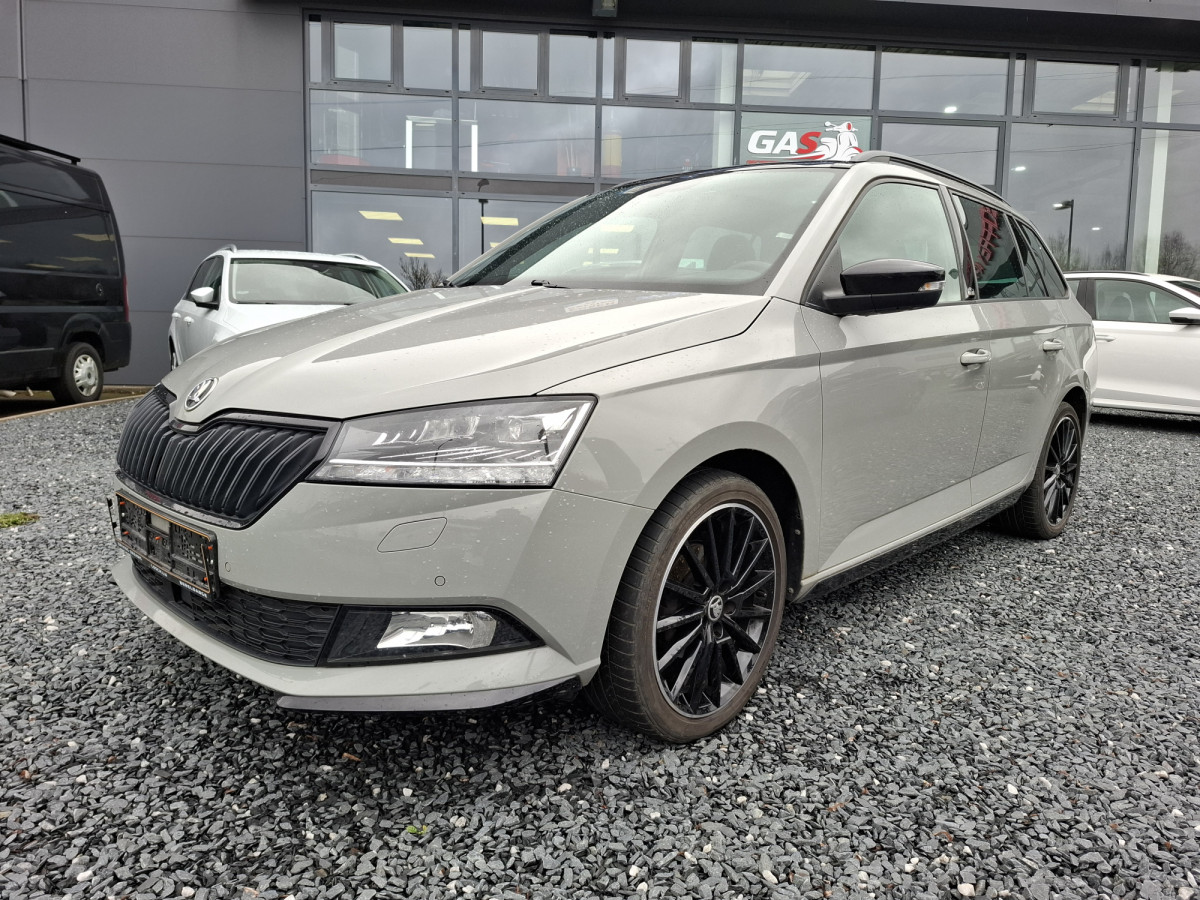 Skoda Fabia 1.0 TSI  MONTE CARLO, LED, CAMERA, PANORAMIQUE, ALU 17'',NAVI, 1HAND