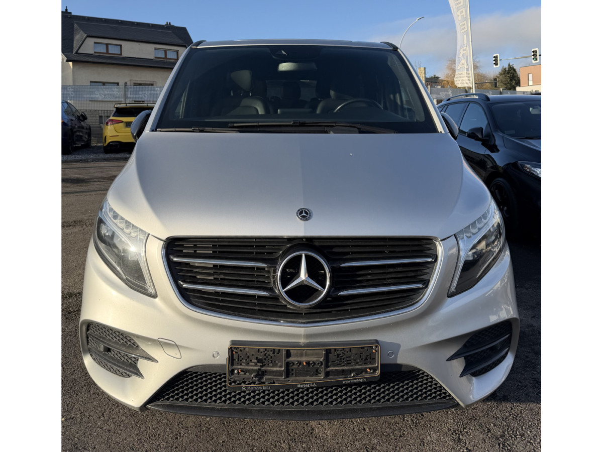 Mercedes-Benz V 250 D AMG LINE 7 SITZE CUIR NAVI 1 HAND