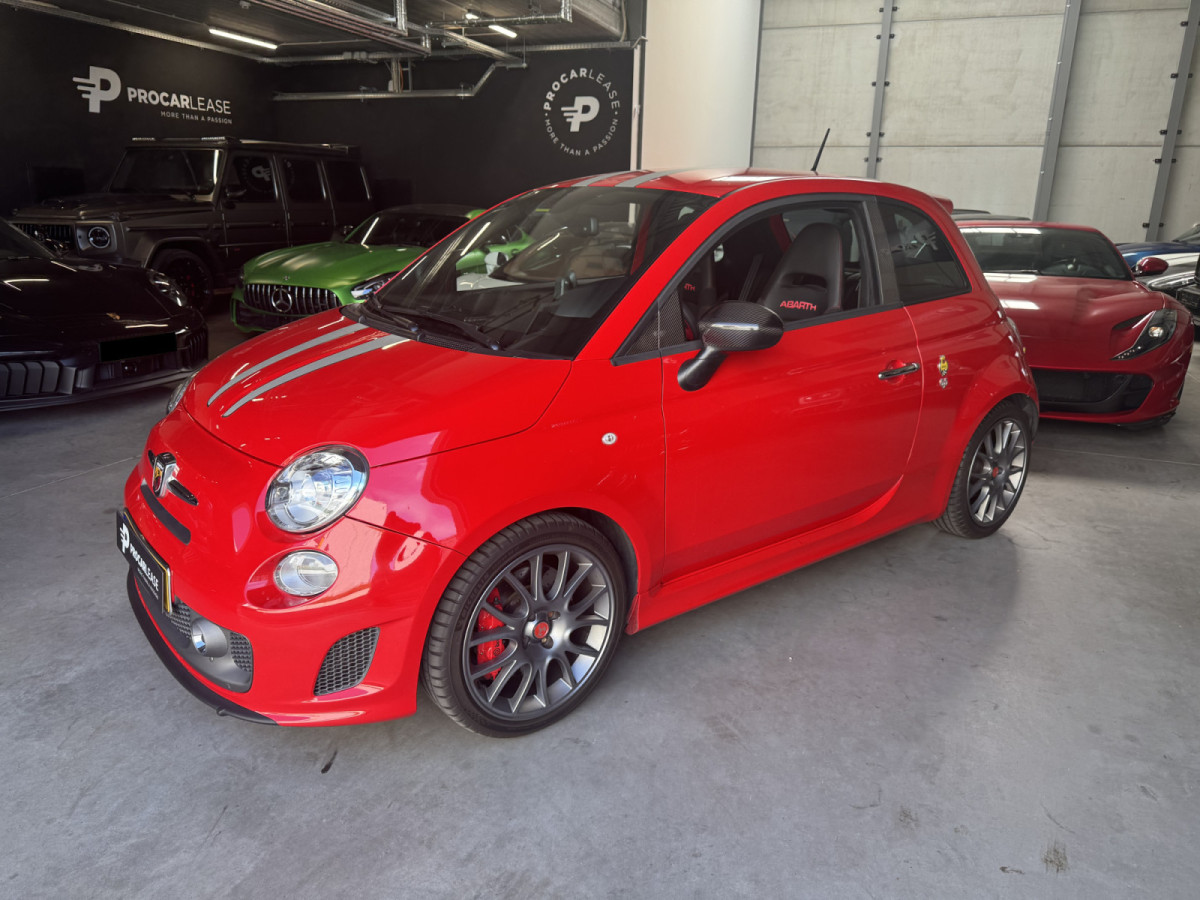 Abarth 695 TRIBUTO FERRARI /CARBON/N°1056/1199
