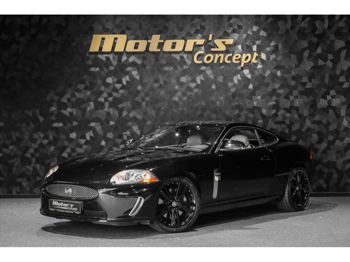 Jaguar XK V8 CÉLÉBRATION ULTIMATE 1/5