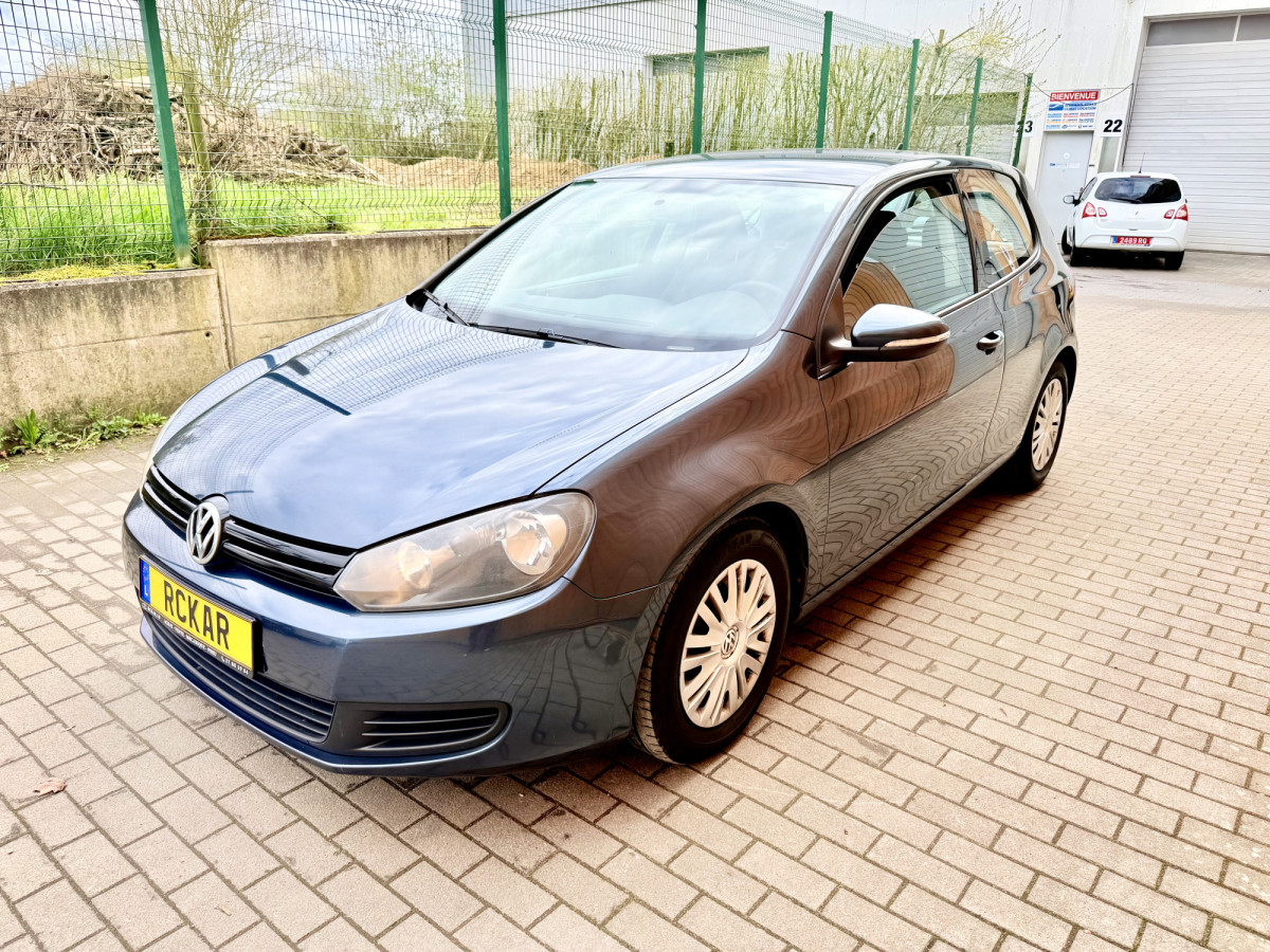 Volkswagen Golf 1.6 Tdi 105 comfortline BlueMotion