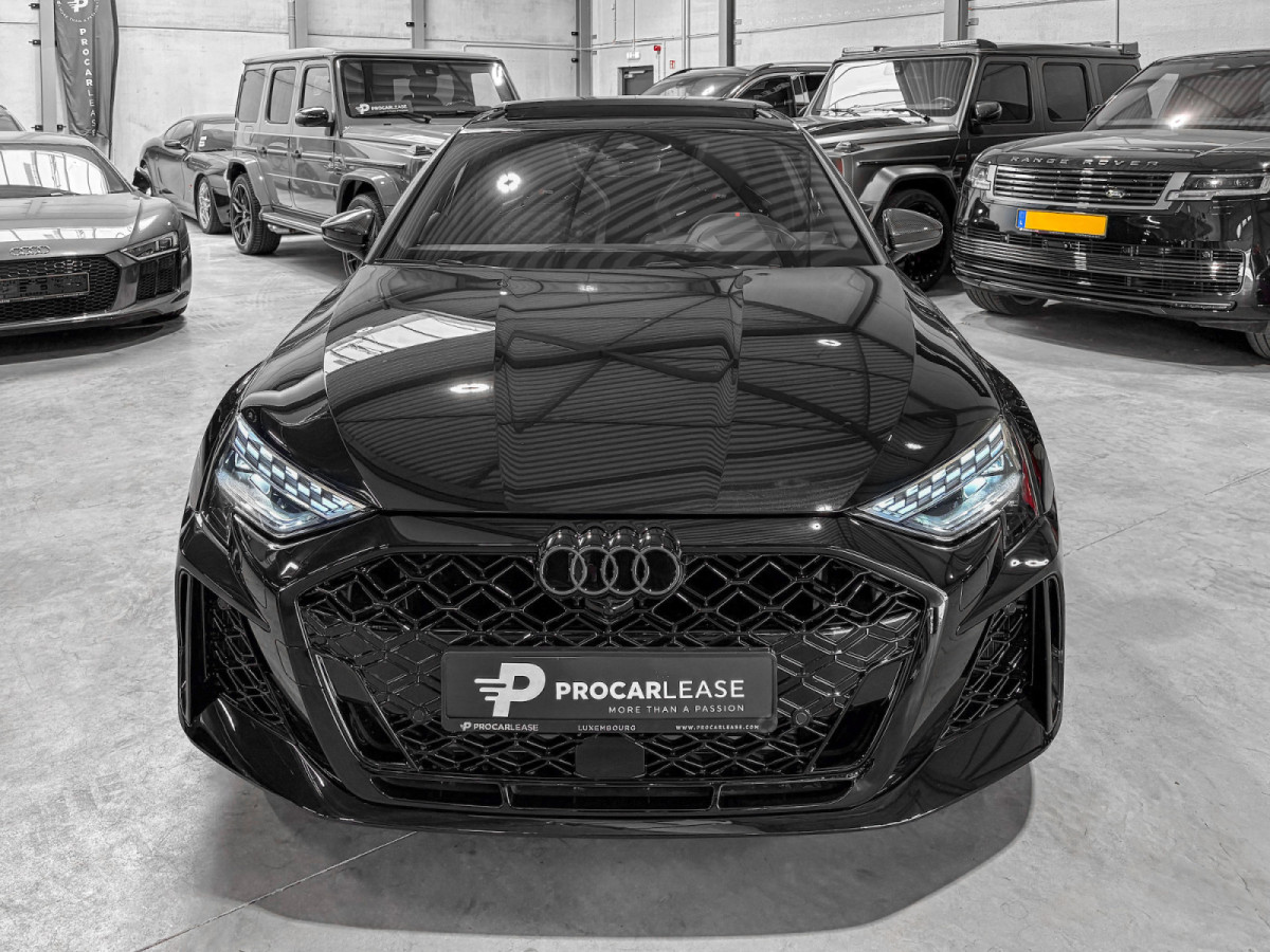 Audi RS3 Sportback 2.5 TFSI quattro/Pano/19//360°/SONO/MATRIX