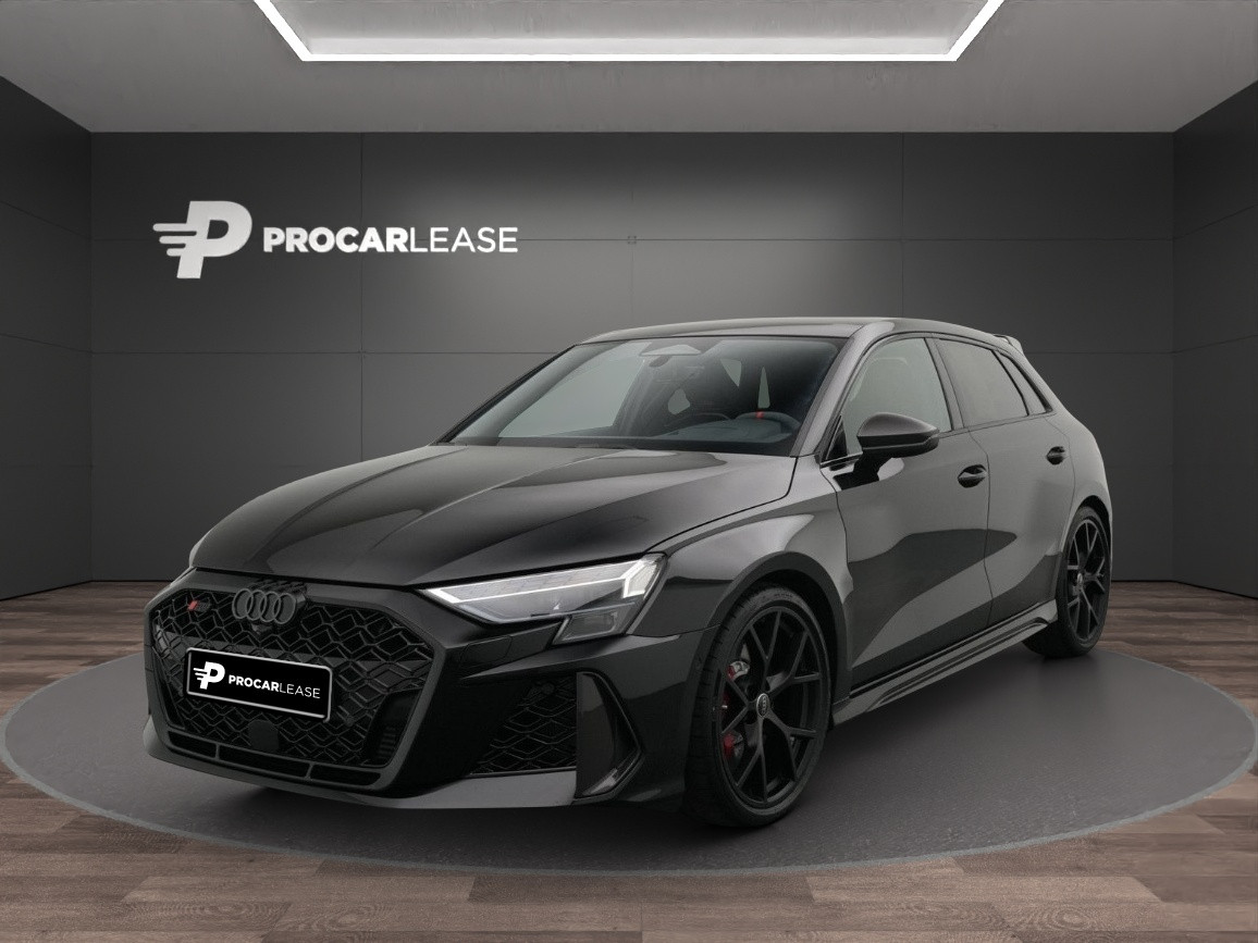 Audi RS3 Sportback 2.5 TFSI quattro/Pano/CARBON19//360°/SONOS/MATRIX