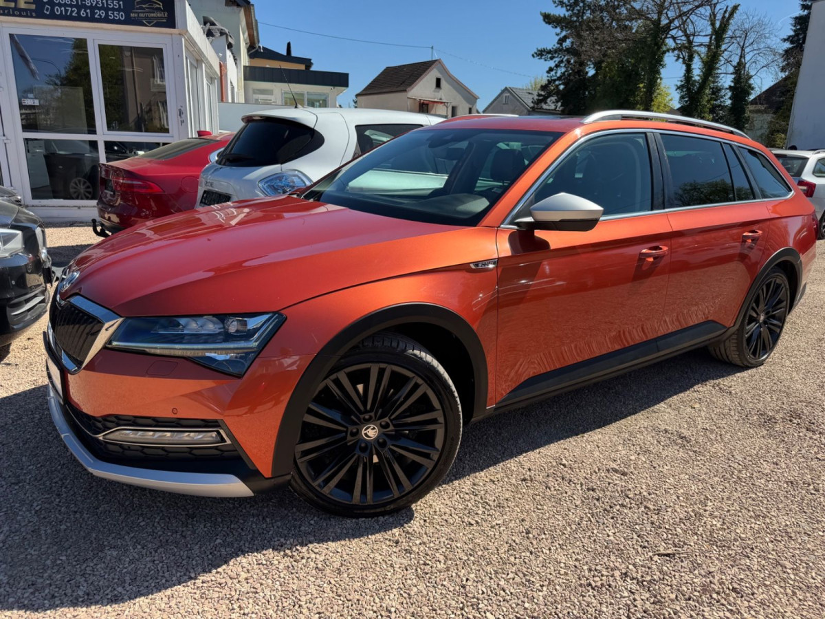 Skoda Superb Combi Scout 4x4 190PS/
