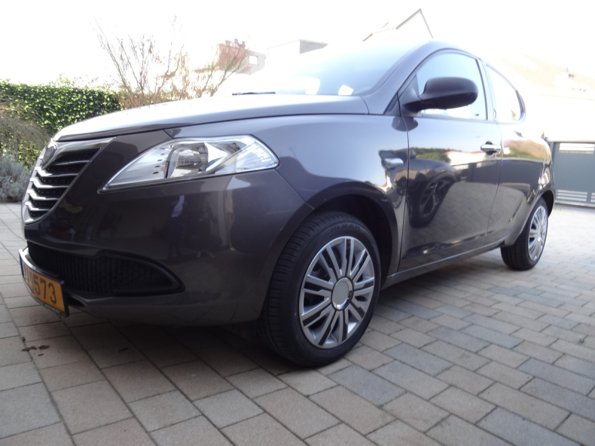 Lancia Ypsilon 0.9 Automatique