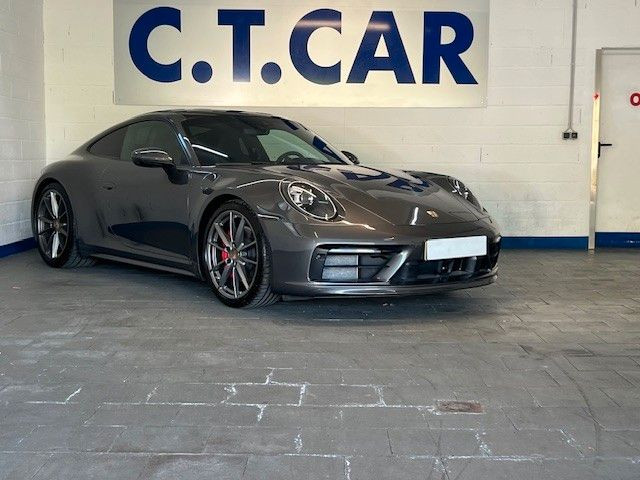 Porsche 992 911 Carrera 4 S - SportDesign Paket - Panorama -VOLL