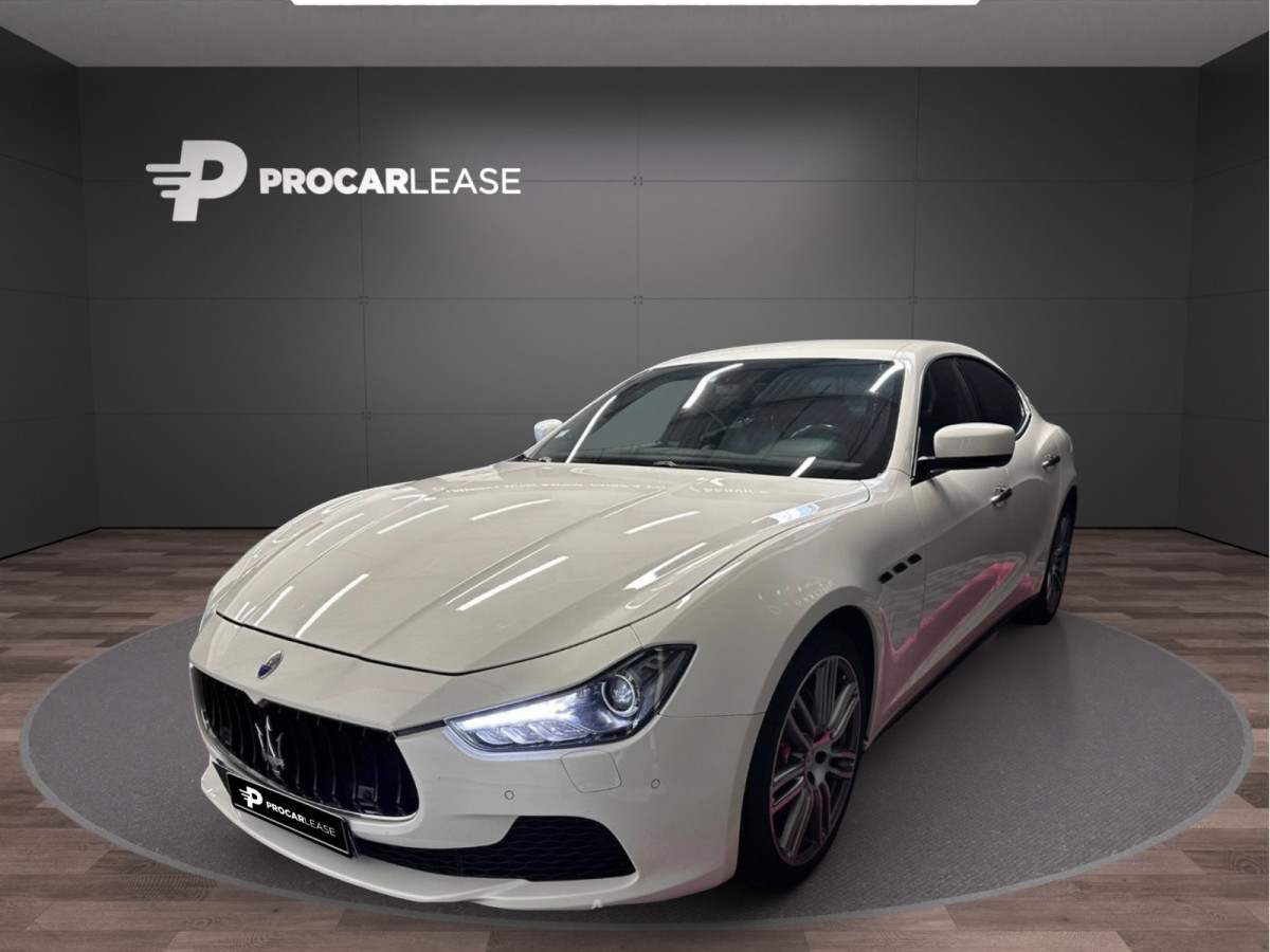 Maserati Ghibli 3.0 V6 S Automatik/ Bi-Xenon/Camera/Carbonne/20/Leder/VOLL