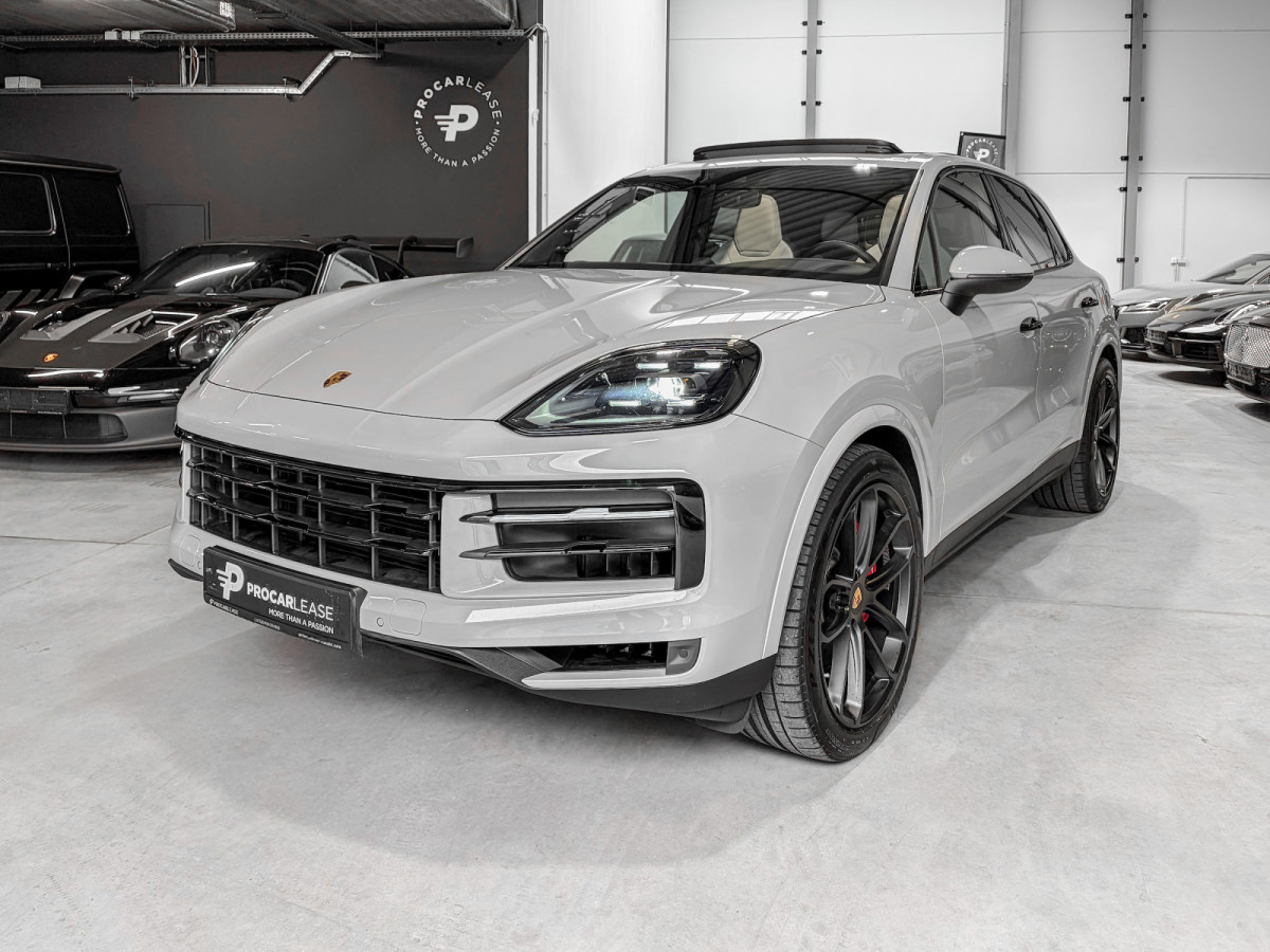 Porsche Cayenne S 4.0 441/ BI-COLOR/ CARBON/