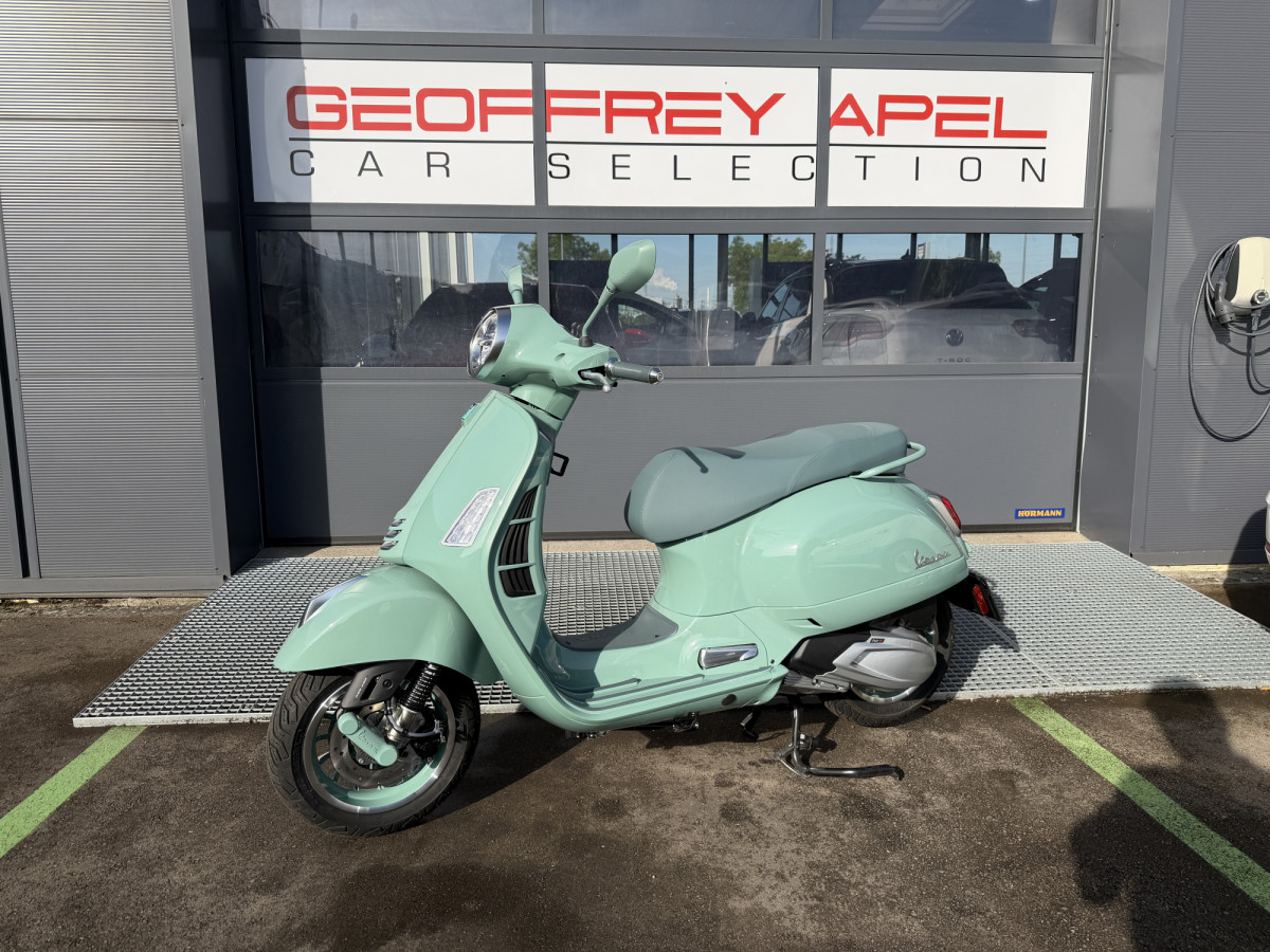 Vespa GTS 310 '' 80th  Anniversary ''