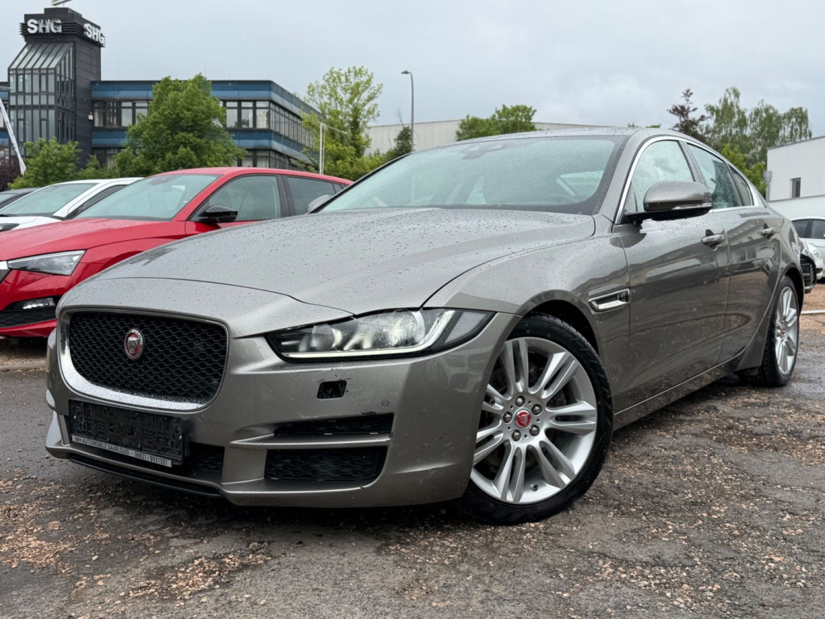 Jaguar XE Prestige/1.HAND/SCHECKHEFT/
