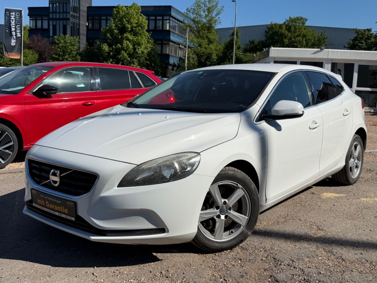 Volvo V40 Momentum