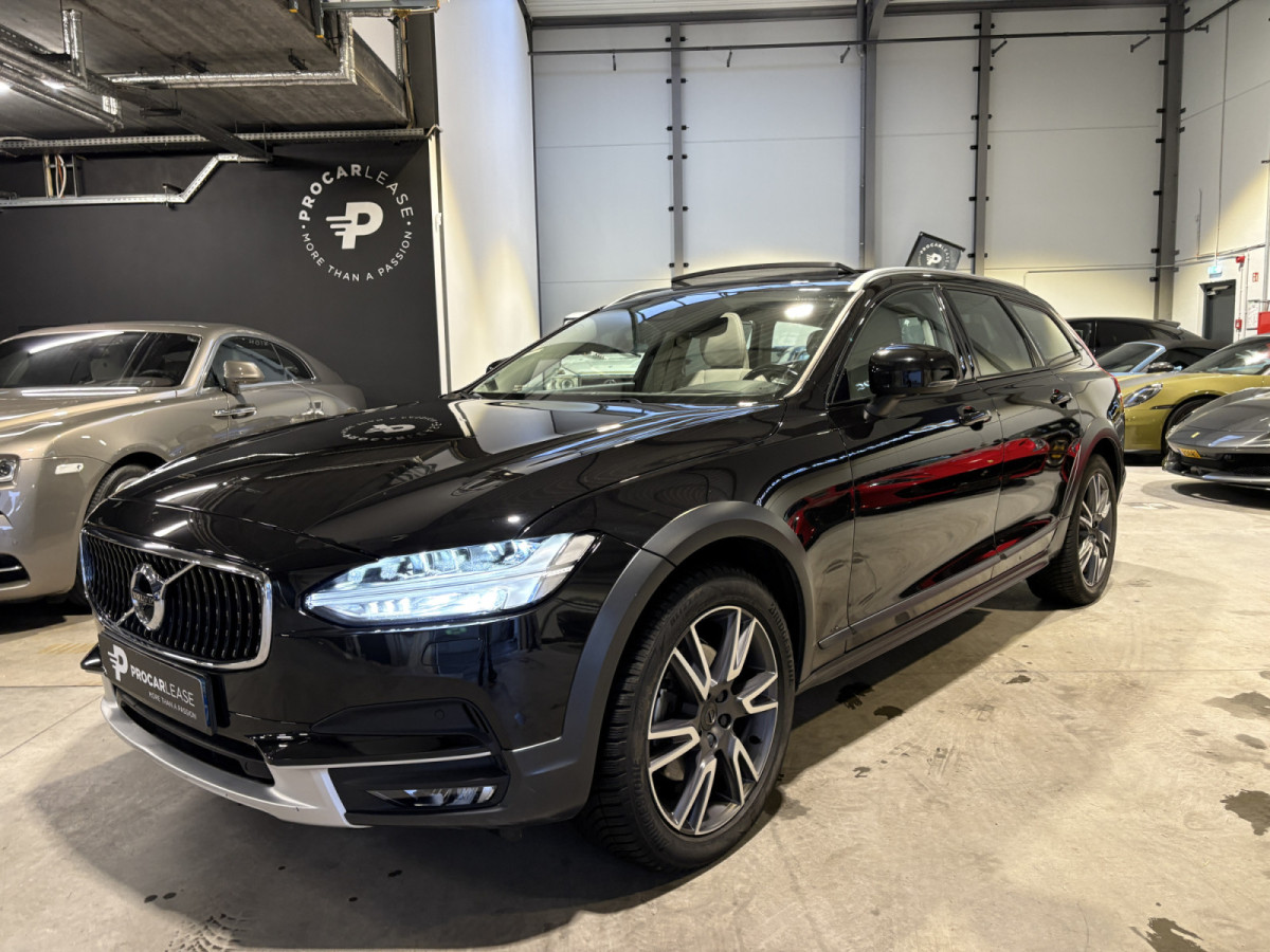 Volvo V90 Cross Country Pro AWD/PANO/19/360/HUP.D/MALUS PAYE