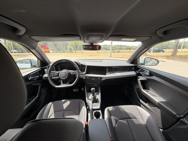 Audi A1 3.0 TFSI ADVANCED S-LINE 2