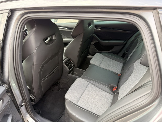 Skoda Octavia 2.0 TSI SPORTLINE 5