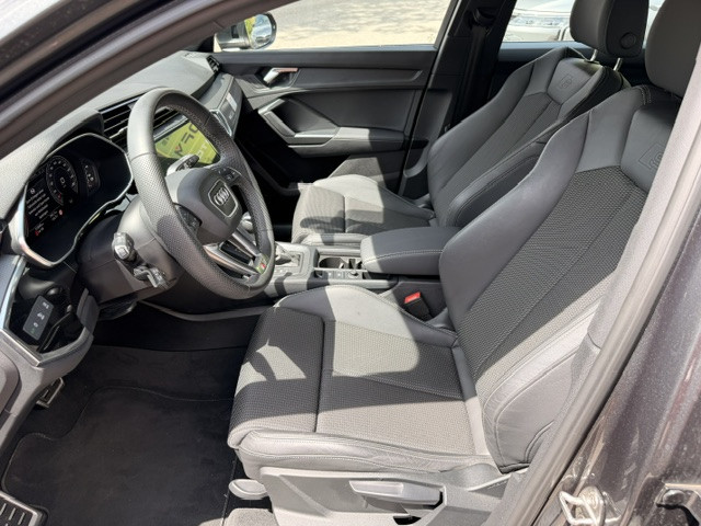 Audi Q3 35 TFSI  SPORTBACK S-LINE 6