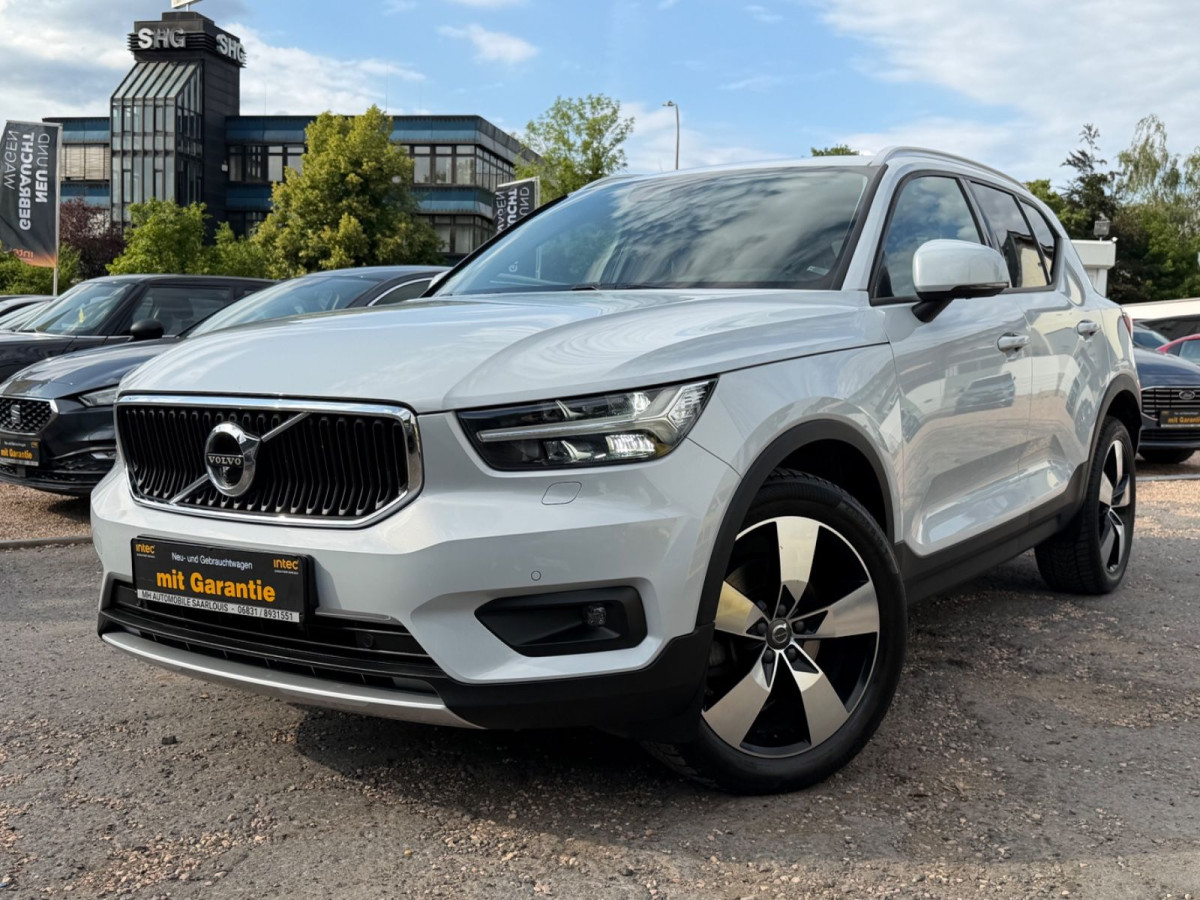 Volvo XC40 XC 40 XC40 Momentum Pro AWD