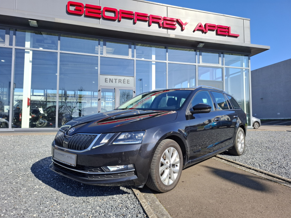 Skoda Octavia 1.8 TSI STYLE LED NAVI 1 HAND