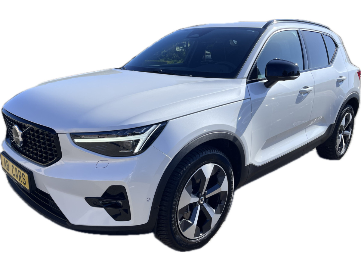 Volvo XC40 B3 Plus Dark DCT
