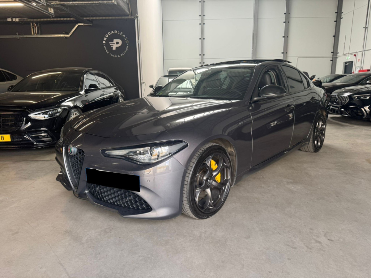 Alfa Romeo Giulia Giulia Veloce Q4 /211 CV /19/PANO/CAMERA/CUIR/VOLL