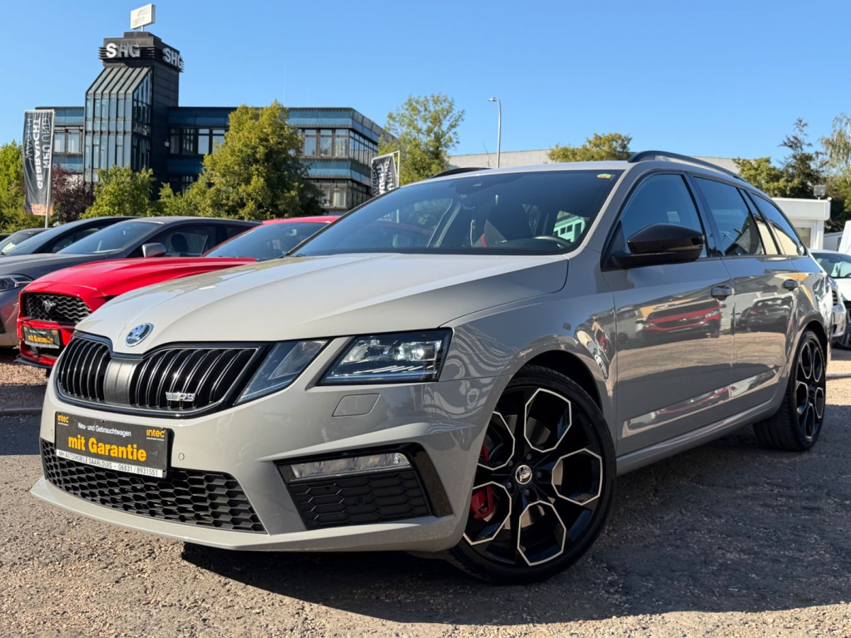 Skoda Octavia Combi RS 245