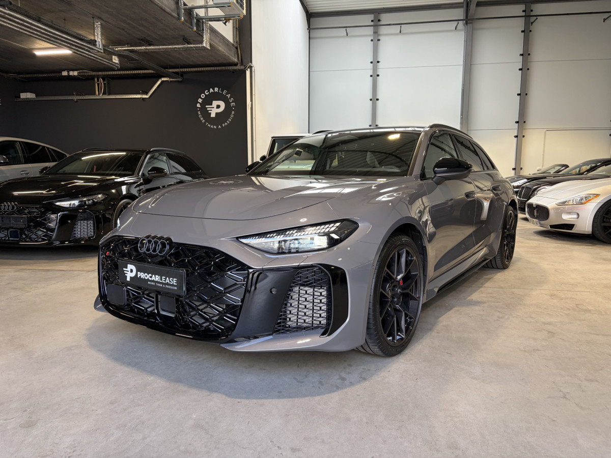 Audi RS5 Audi RS5 Avant Performance Facelift - Gris Plateau - Carbone Céramique - RS Sport Plus Ventilés/Massants - B&O 3D - 21