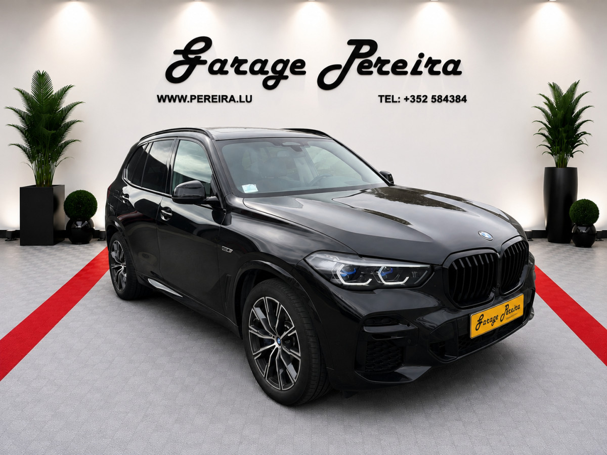 BMW X5 45e XDRIVE M SPORT PAKET LASER HEAD UP PANO CUIR NAVI 1 HAND
