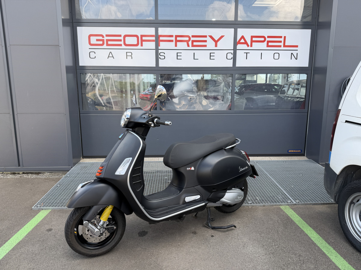 Vespa GTS 300 SuperTech
