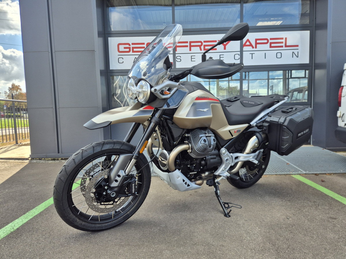 Moto Guzzi V 85 TT TRAVEL