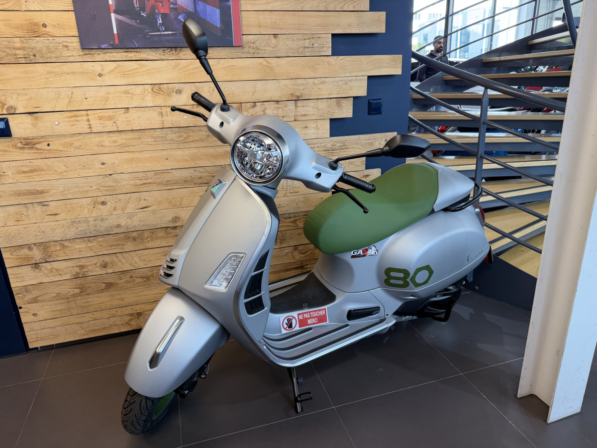 Vespa GTS 310 Ottantesimo 1 / 1946